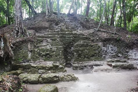 Quel Solaar: Embrace Ancient Mayan Mysteries and Survive the Depths!